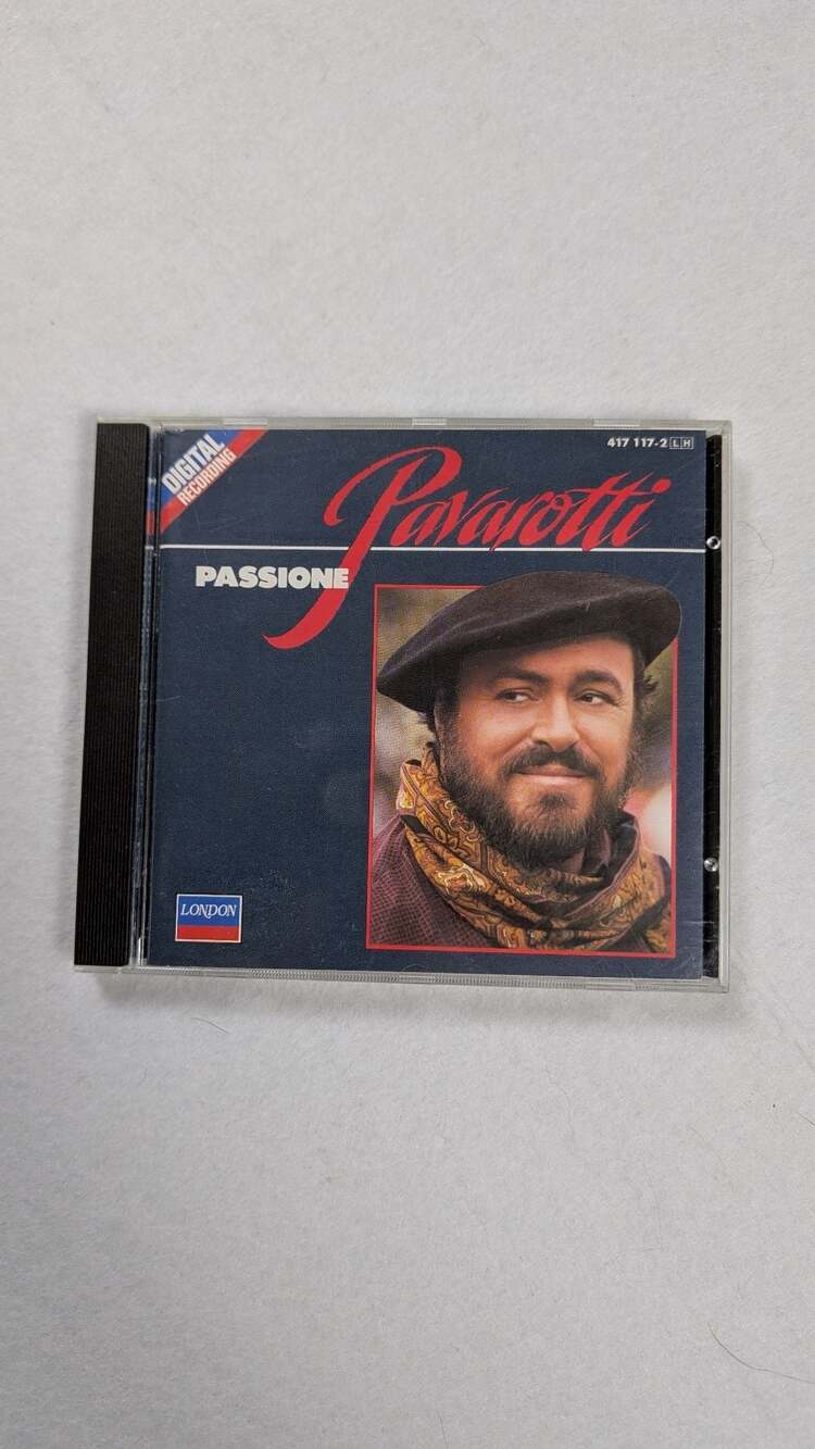 Luciano Pavarotti Passione Neapolitan Songs CD